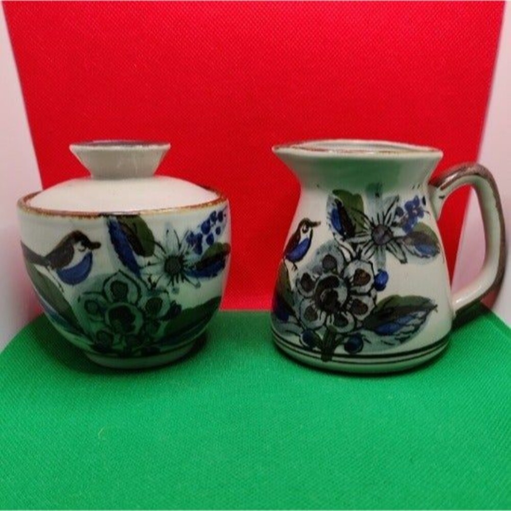 Sugar Bowl & Creamer Butterflies set